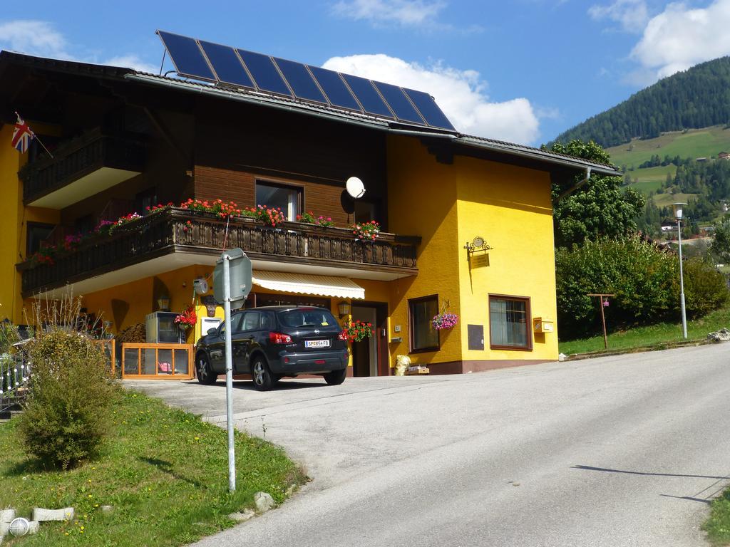 Guesthouse Mountain View Großkirchheim Esterno foto